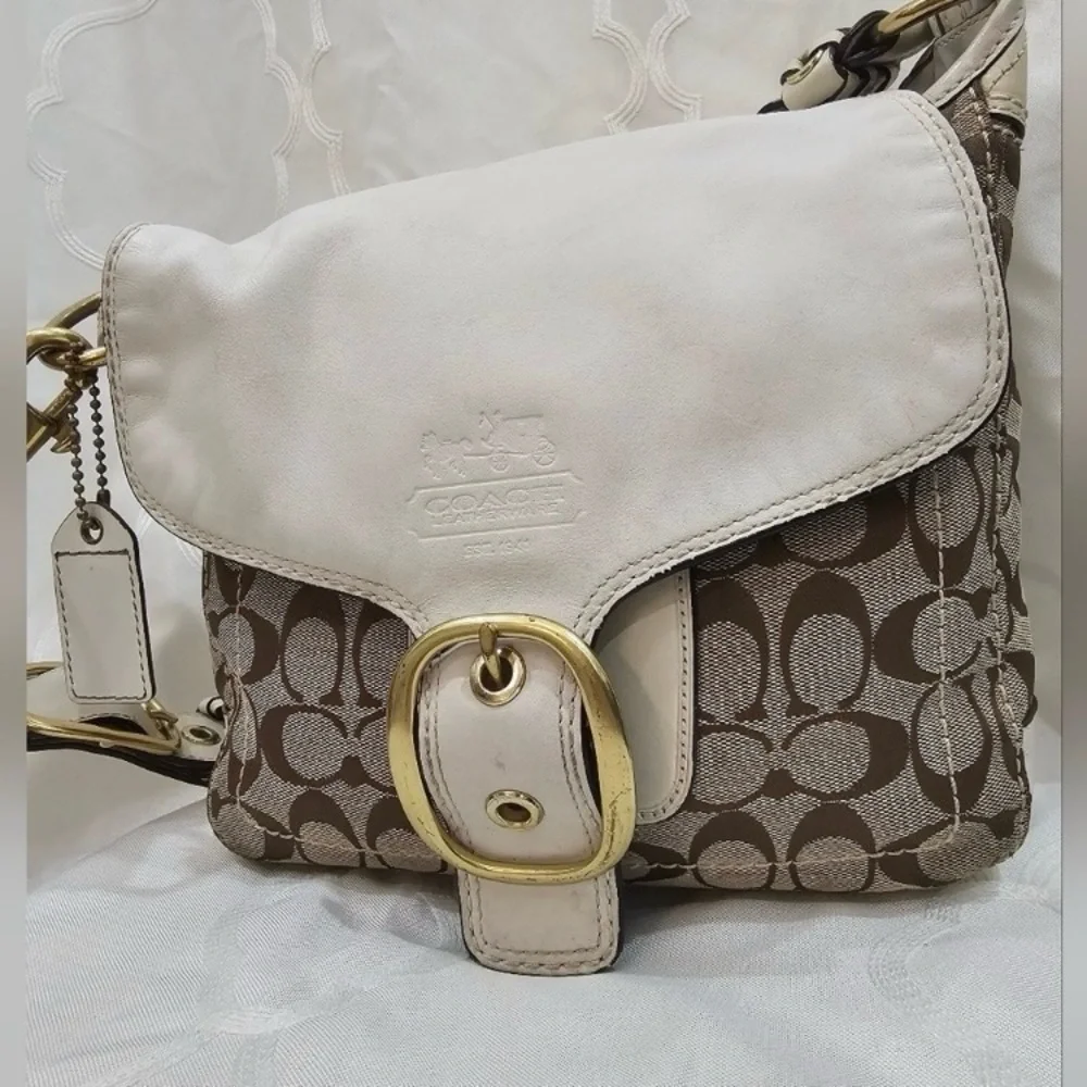 Coach Bleecker Khaki/Chalk Signature Flap Hobo GUC
